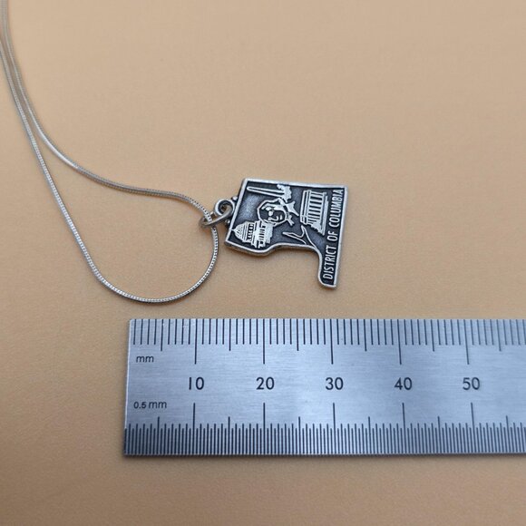 20 Inch Sterling Silver District of Columbia Pendant Necklace A5367 - Picture 5 of 6